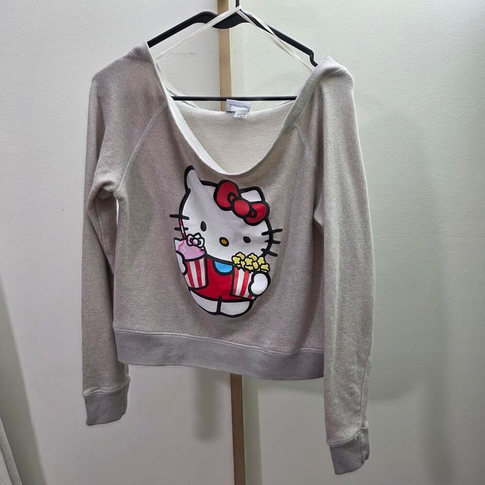Sanrio Women's Grey and Cream Sweatshirt